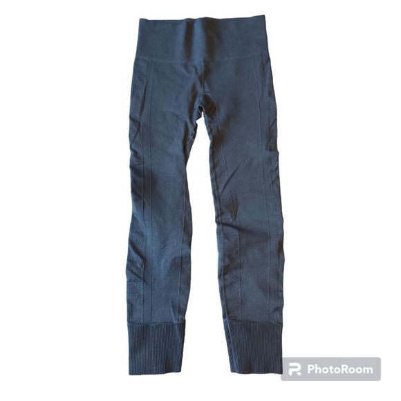 Lululemon Ebb To Street Pant Size 4 EUC - Picture 4 of 13